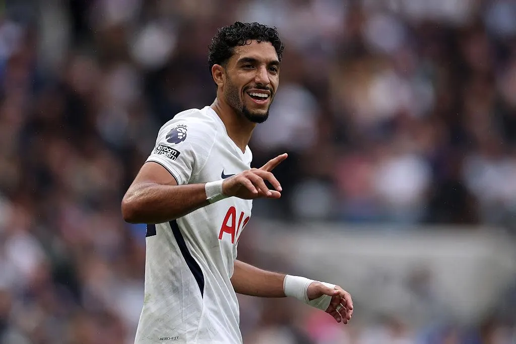 مرموش رابع أفضل لاعب في المراوغات بالدوري الإنجليزي.. فهل ينقذ توتنهام؟