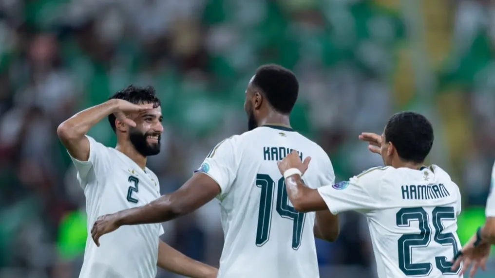 السعودية تتجاوز عمان بثلاثية وتضمن التأهل في خليجي 27