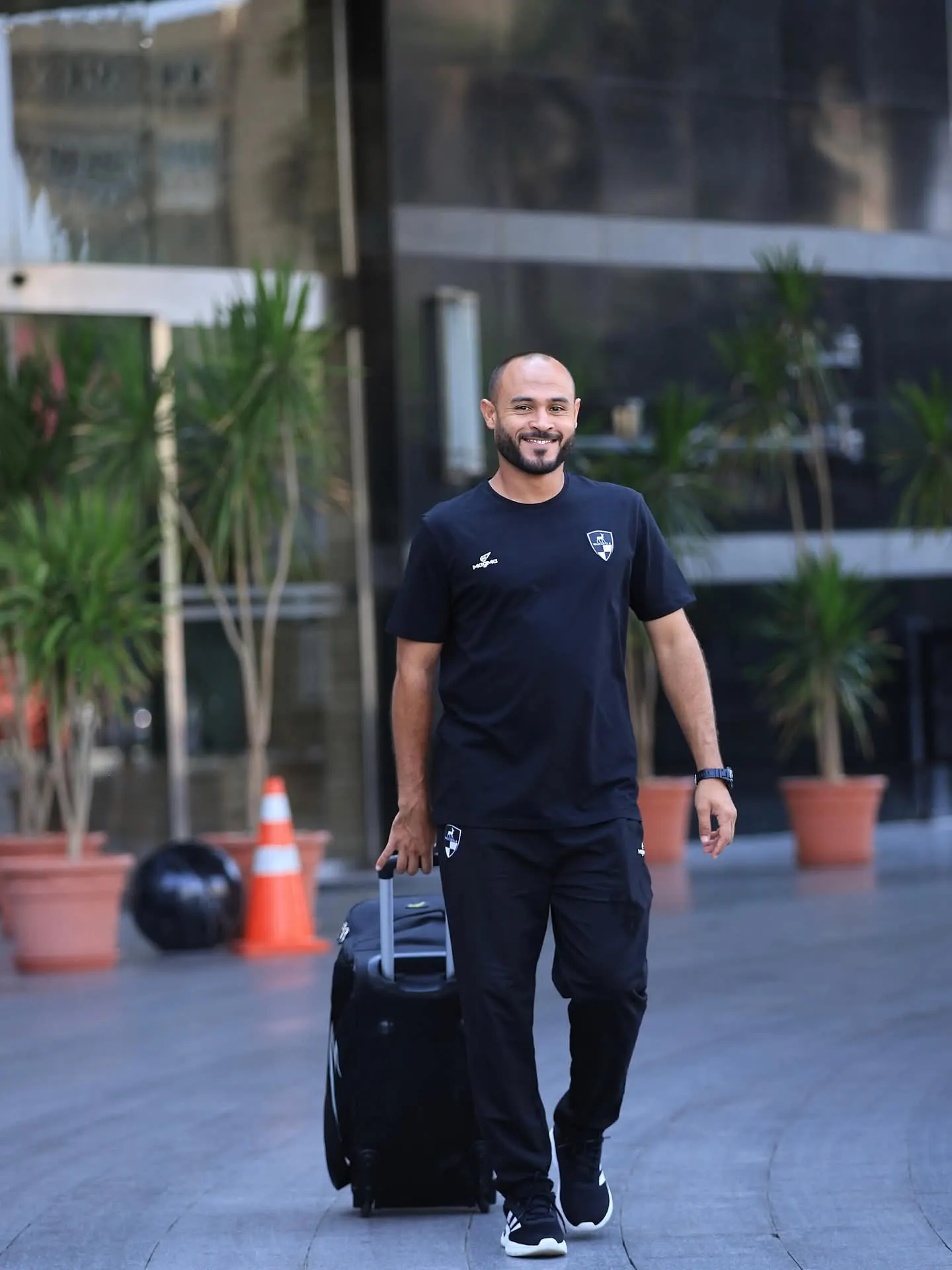 محمد الشيخ.. مدرب شاب يرفض التوقف ويبدأ من جديد