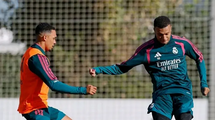 ريال مدريد يحدد قائمته لمواجهة فياريال وغياب 4 لاعبين