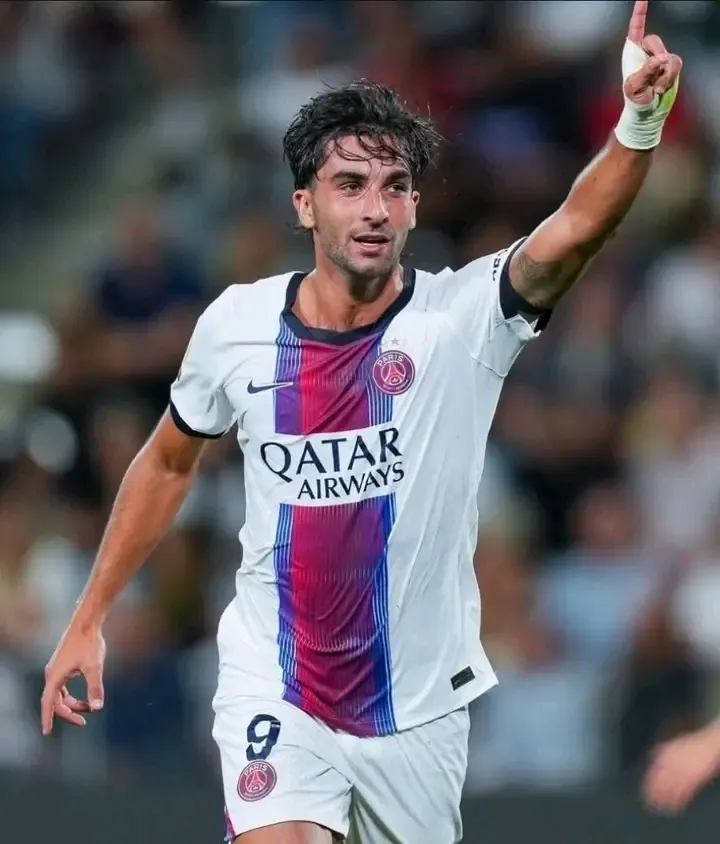 فيران توريس أفضل لاعب في الدوري الفرنسي خلال سبتمبر