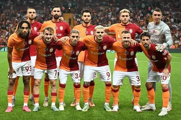 تشكيل جالطة سراي أمام برشلونة في دوري أبطال أوروبا.. أوسيمين يقود الهجوم