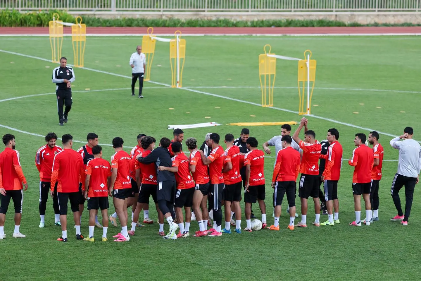 الأهلي يختتم مرانه الثاني في أوغندا تحضيراً لمواجهة كيتارا بالكونفدرالية