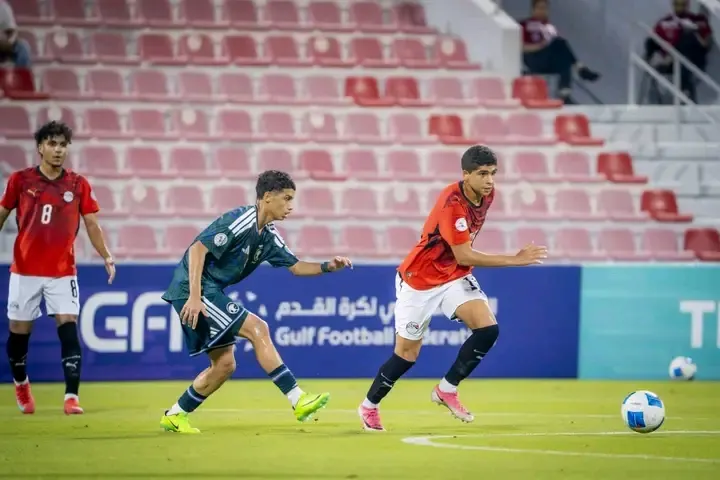 خماسية مصرية في شباك السعودية تمنح الفراعنة صدارة المجموعة بكأس الخليج