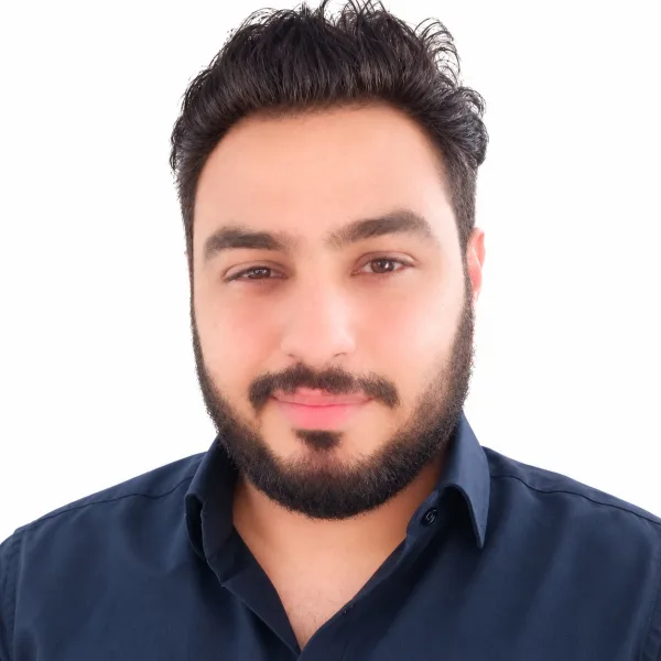عمر المصري